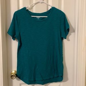 Women’s size MEDIUM Old Navy Everywear shirt